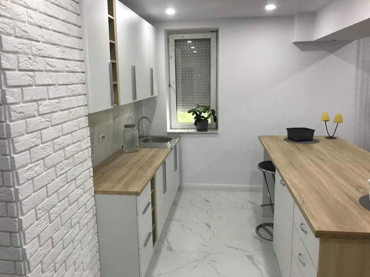 Apart Eric Apartment Calafat Exterior photo